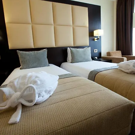 Premier Dnister Hotel 4*