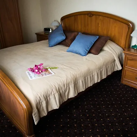 Premier Dnister 4*