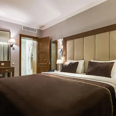 Premier Dnister Hotel Lviv