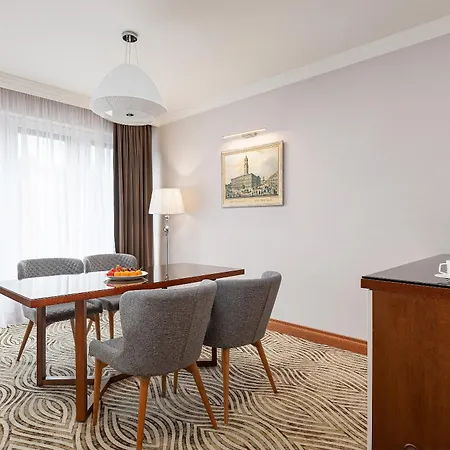 Premier Dnister Hotel