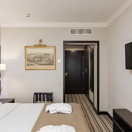 Premier Dnister Hotel Lviv