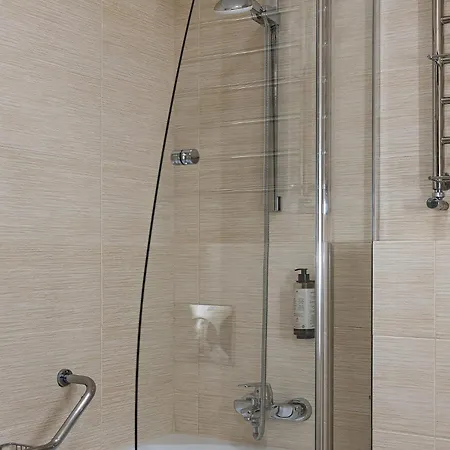 Premier Dnister Hotel 4*