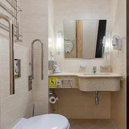 Premier Dnister 4*