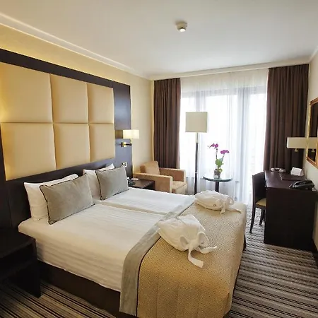 Hotel Premier Dnister Lviv