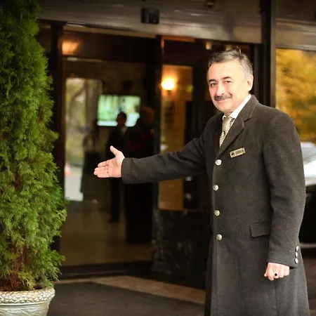 Premier Dnister Hotel Lviv