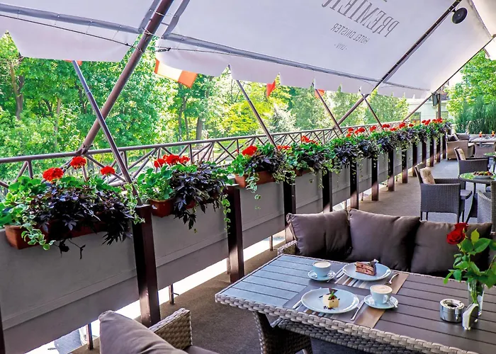 Premier Dnister Hotel