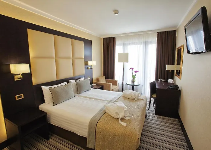 Hotel Premier Dnister Lviv