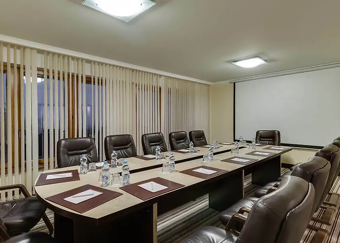 Premier Dnister Hotel 4*