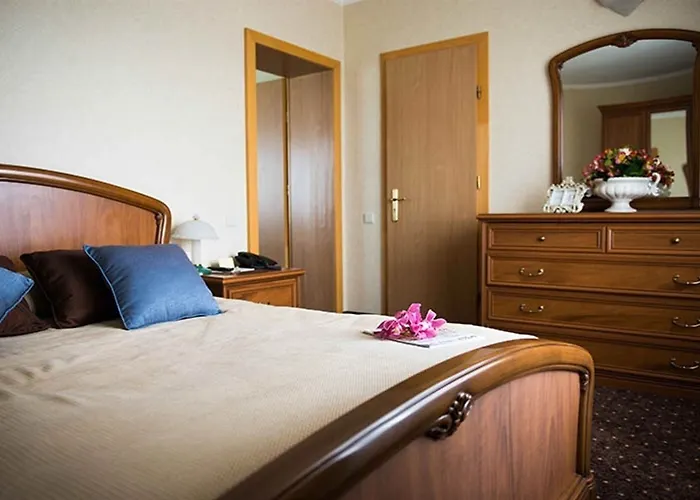 Premier Dnister Hotel 4*