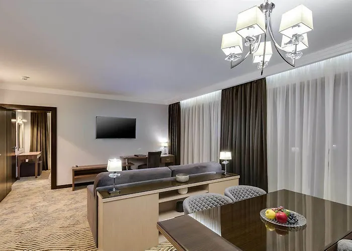 Premier Dnister Hotel 4*