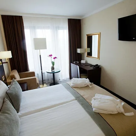 Hotell Premier Dnister 4*