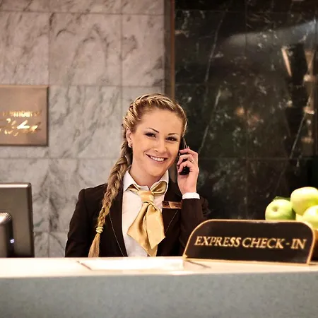 Premier Dnister 호텔 리비프