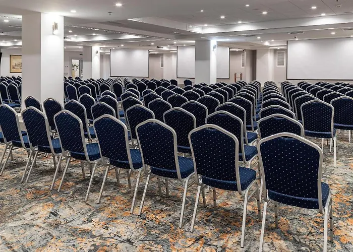 Premier Dnister ホテル 4*